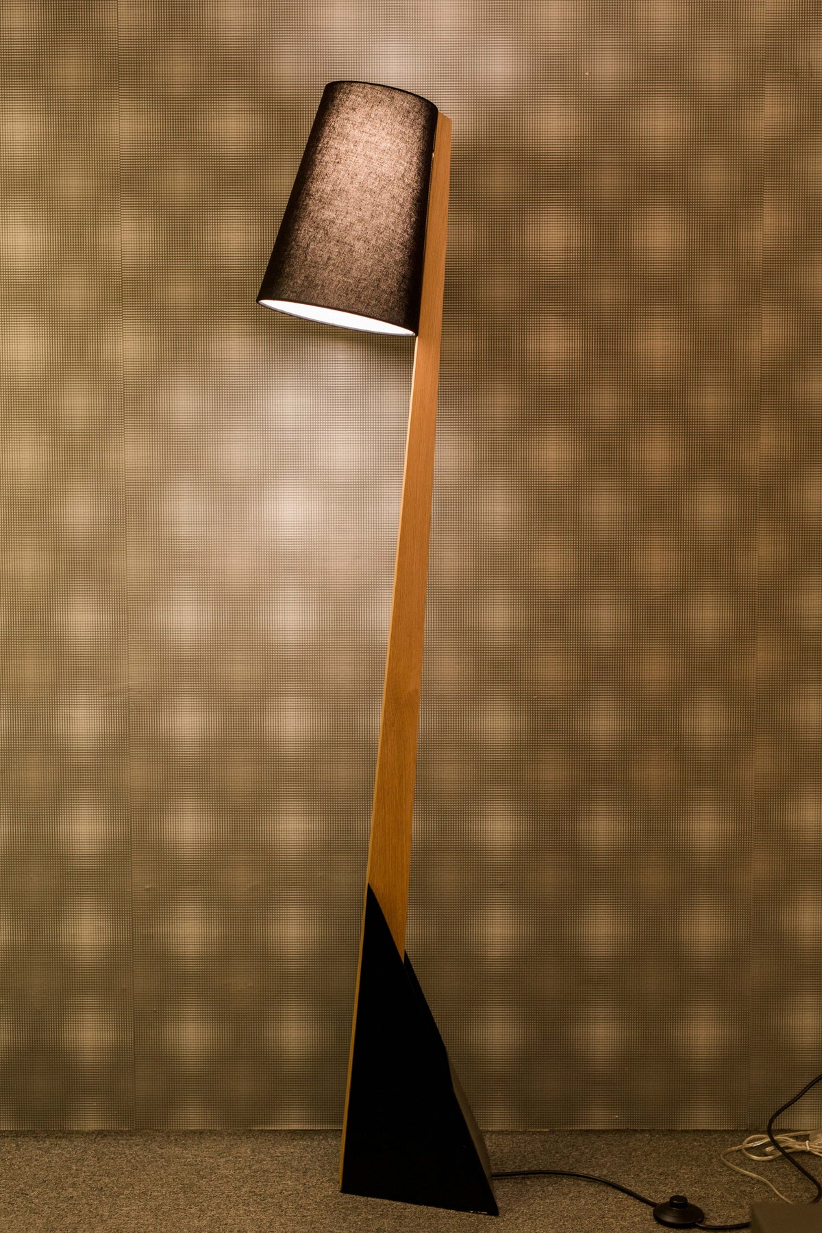 VAE - Stingray Floor Lamp
