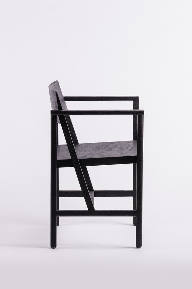 PHAKA Chair