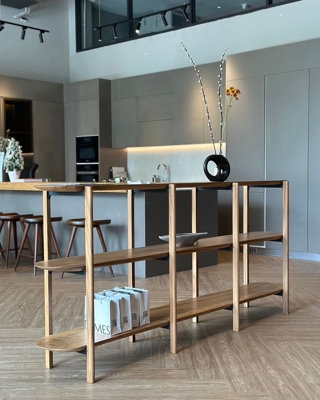 AERO Shelf Partition