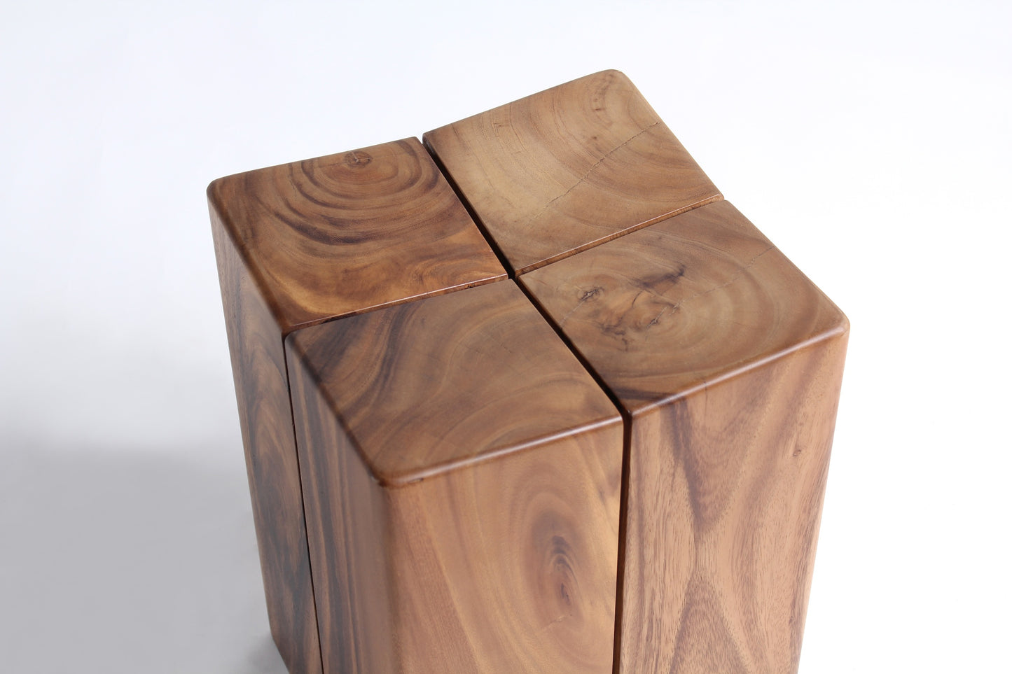 OV- DAFF Stool