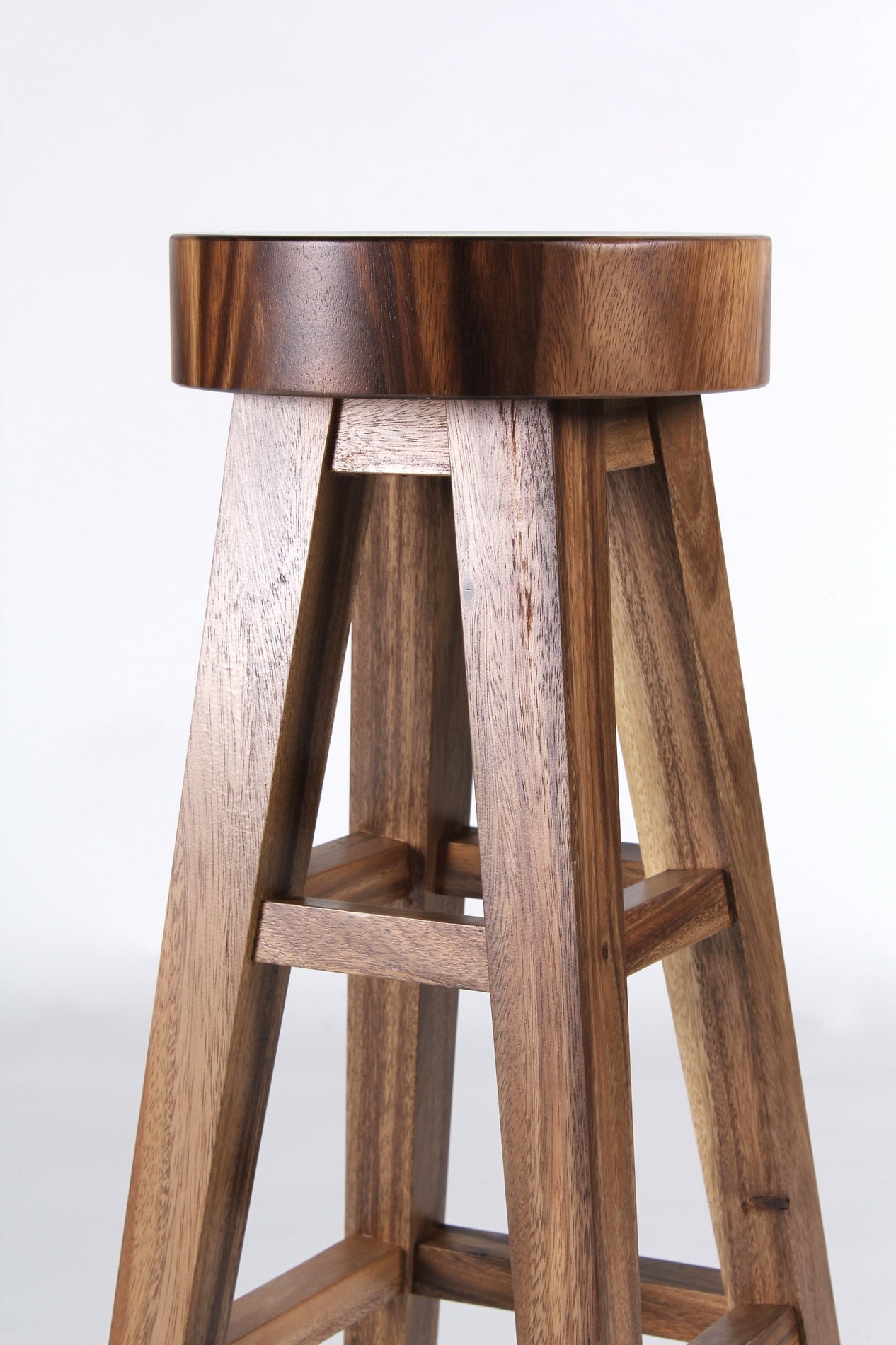 OV- OTIS Bar Stool
