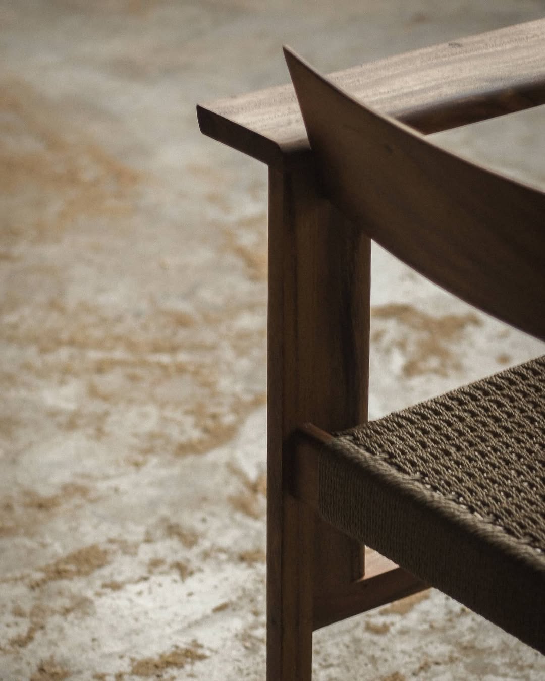 PHAKA Lounge Chair