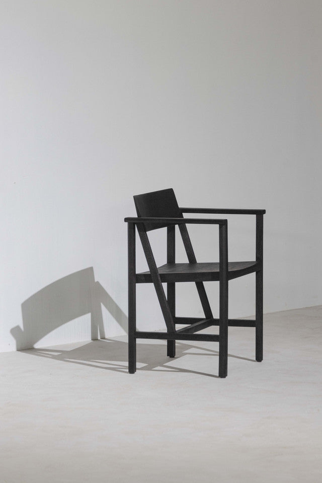 PHAKA Chair