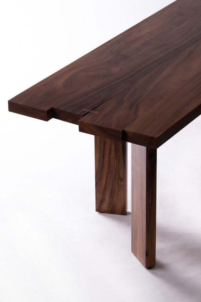 MESA Dining Table