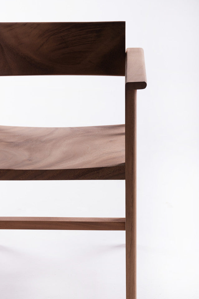 PHAKA Chair
