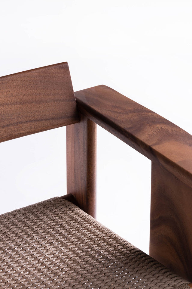 PHAKA Lounge Chair
