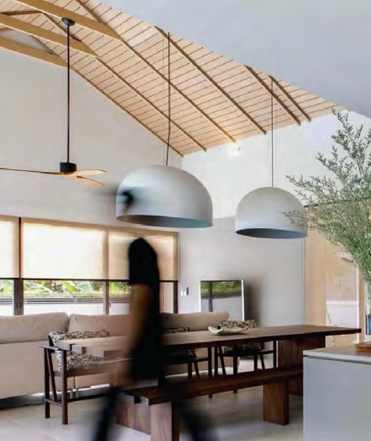 MESA Dining Table