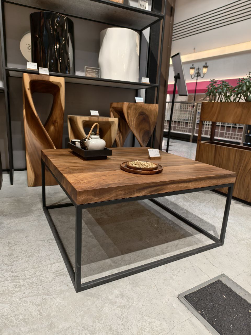 OV-WDBS - Coffee Table